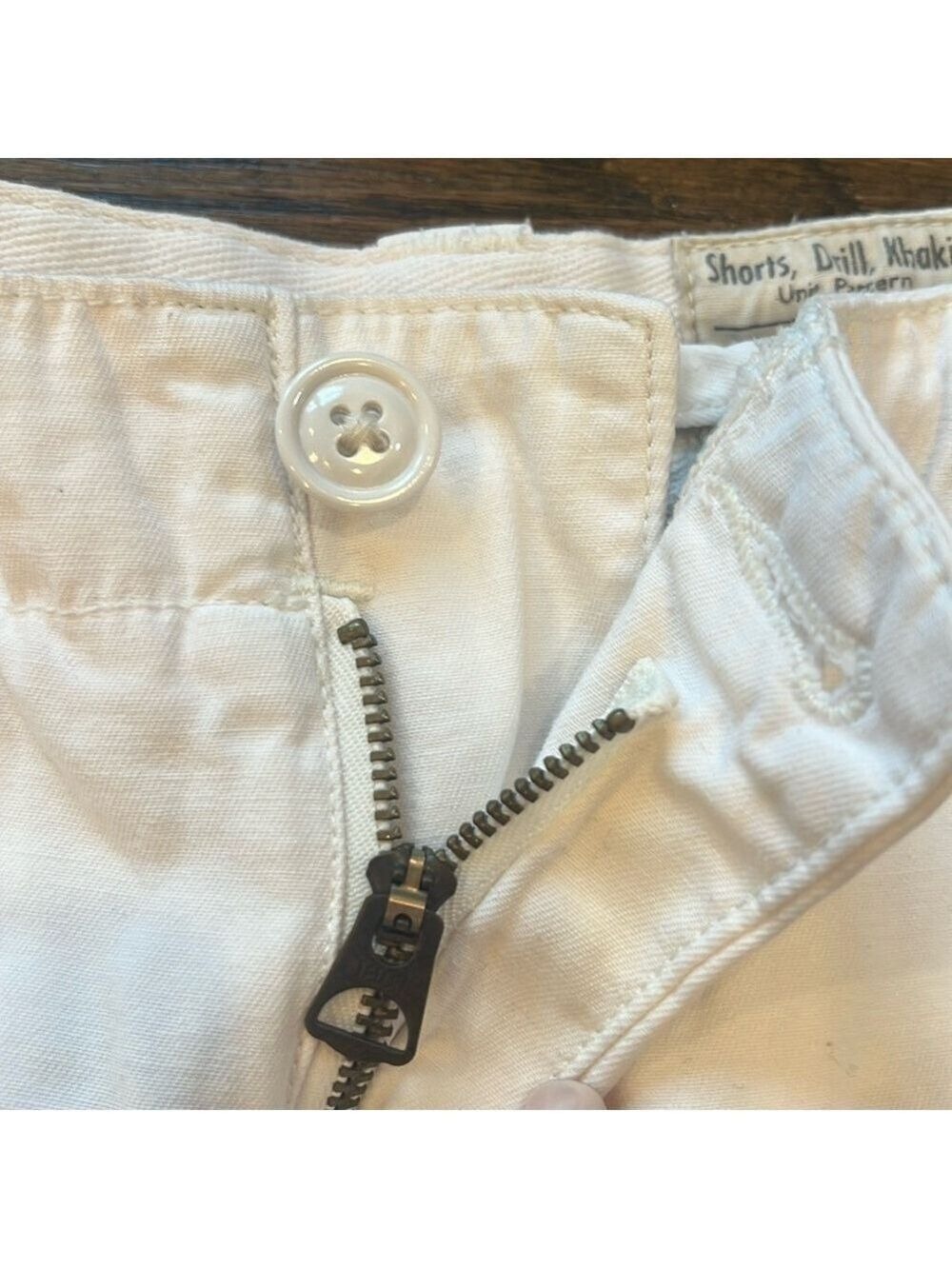 Polo Ralph Lauren Classic Cargo Shorts Khakis White/Relaxed Fit Size 31 - Picture 8 of 16